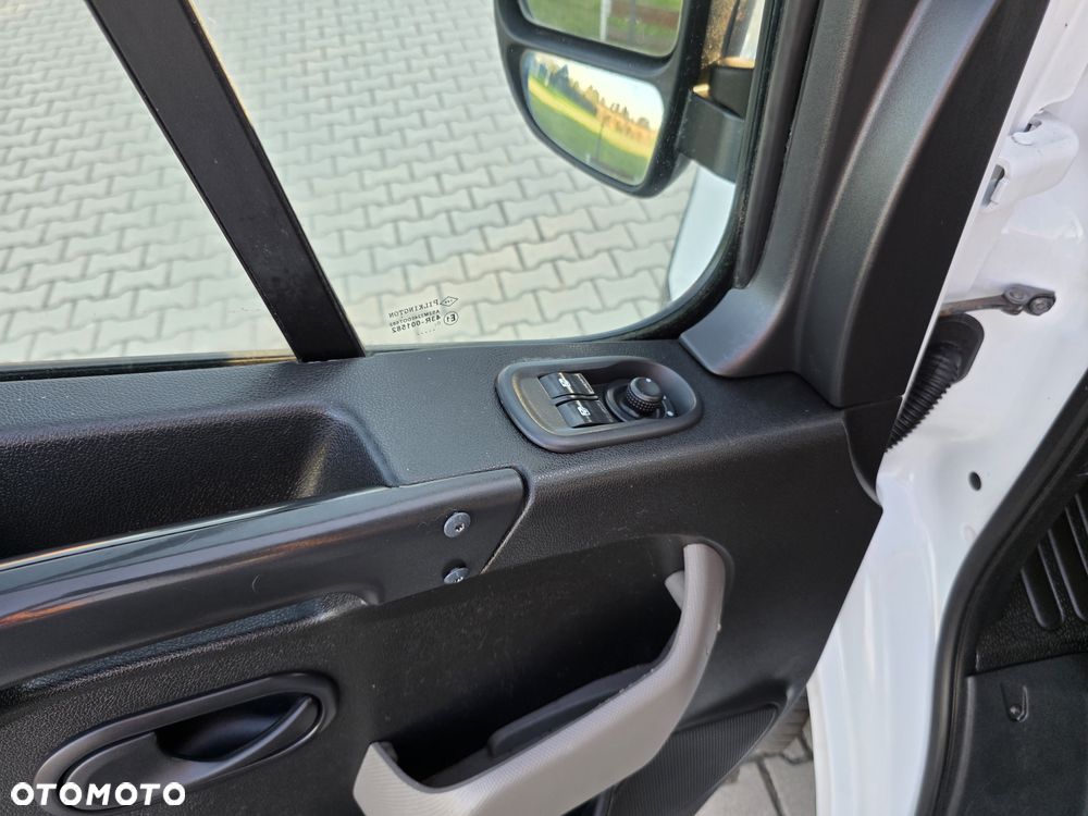 Renault Master - 20