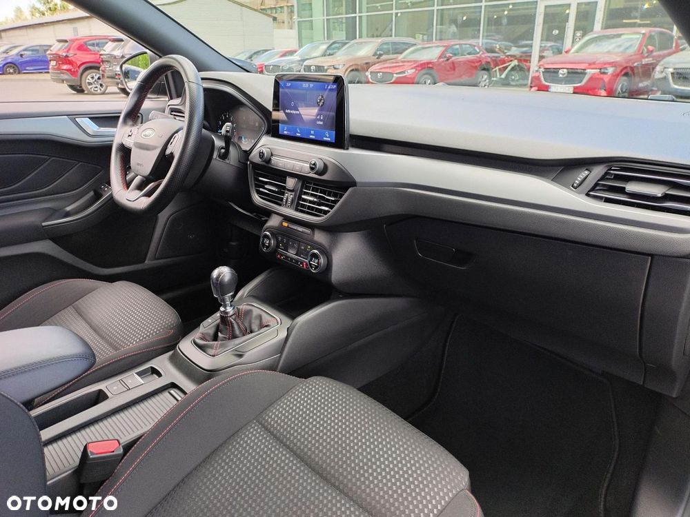 Ford Focus - 30