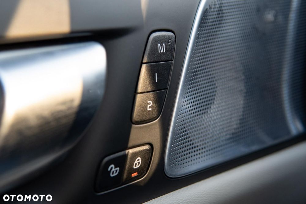 Volvo V60 Cross Country Pro B5 B AWD - 34