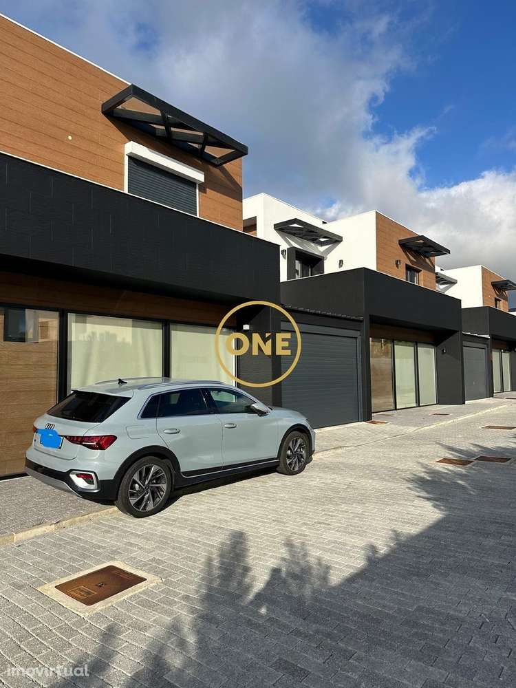 Moradia T4 com piscina privativa em condomínio – Quinta da Bicuda, Cas - Grande imagem: 3/51