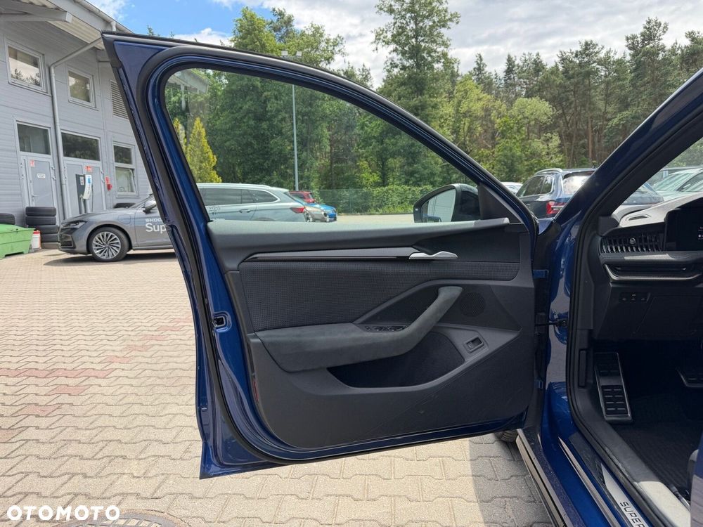 Skoda Superb 2.0 TDI SCR 4x4 Sportline DSG - 27