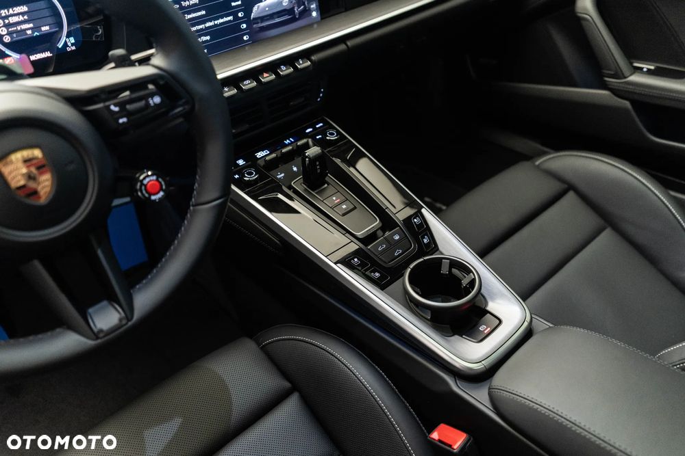 Porsche 911 Carrera 4S - 20