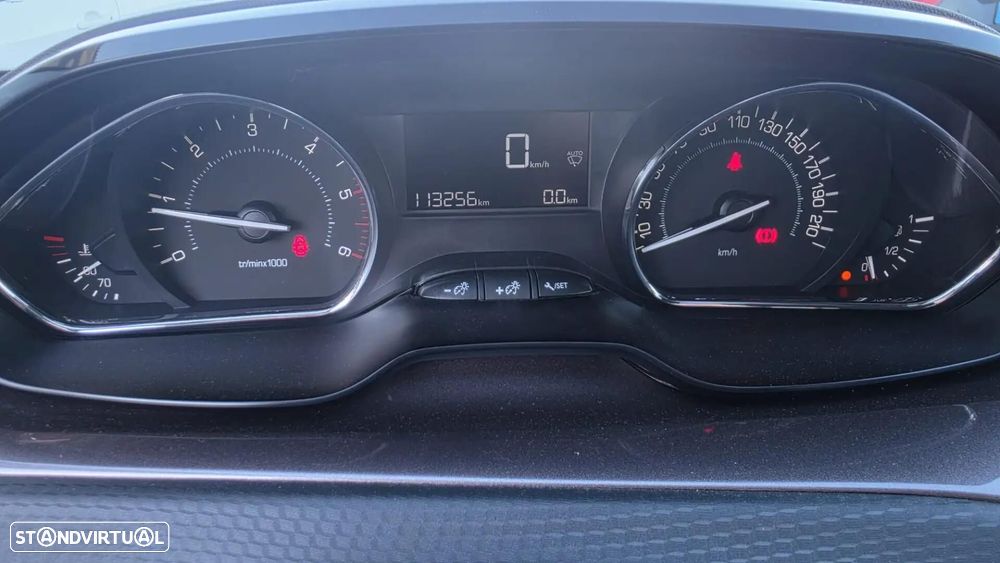 Peugeot 2008 1.6 e-HDi Allure - 8