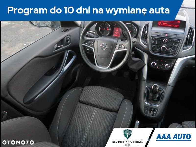 Opel Zafira - 8