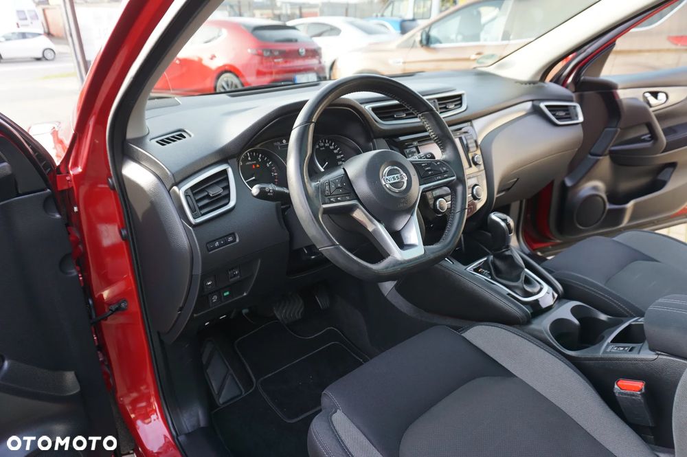 Nissan Qashqai 1.2 DIG-T N-Connecta Xtronic EU6 - 20