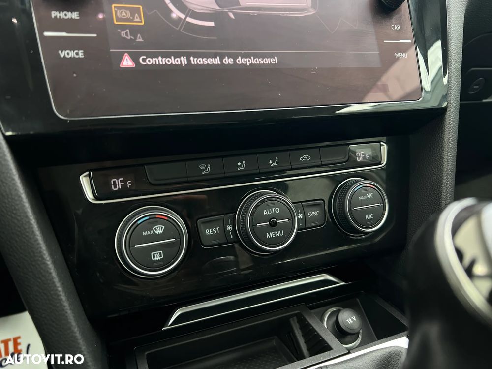 Volkswagen Passat Variant 1.6 TDI R Executive - 12