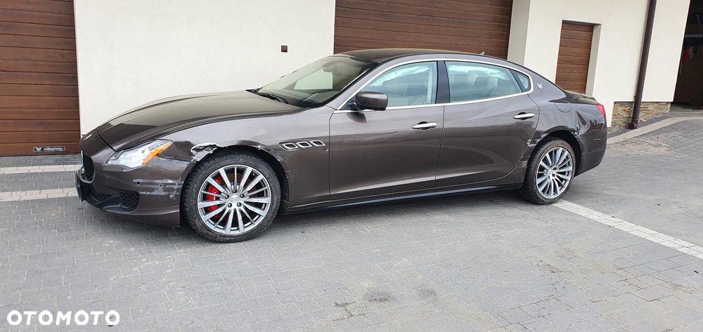Maserati Quattroporte - 5