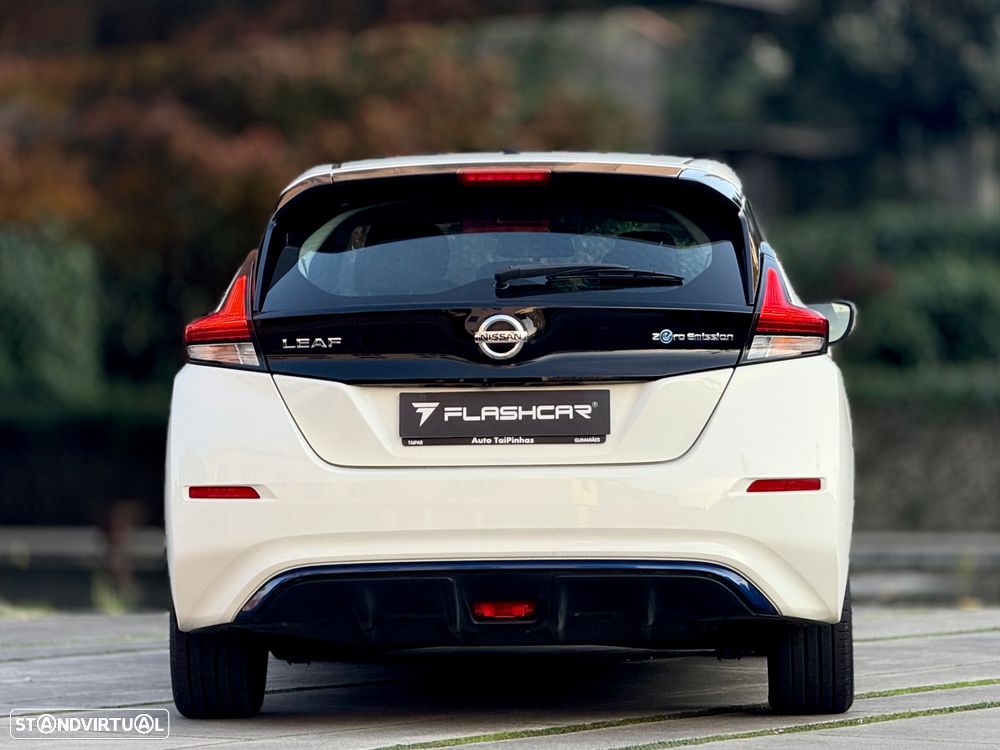 Nissan Leaf N-Connecta Two Tone - 10