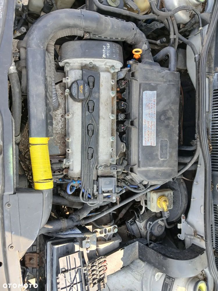 volkswagen golf IV 5D LB7Z silnik 1.4 16V 75 KM AKQ skrzynia DSB napęd sanki belka wahacz wahacze - 3