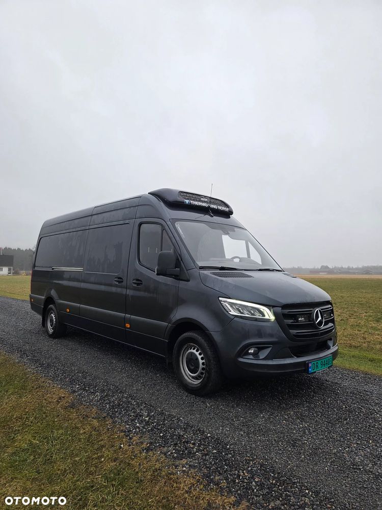 Mercedes-Benz Sprinter 319 - 2