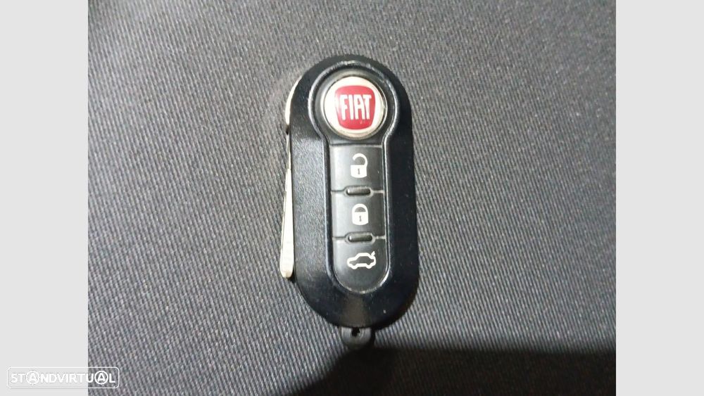 Fiat 500C 1.0 Hybrid Club - 23