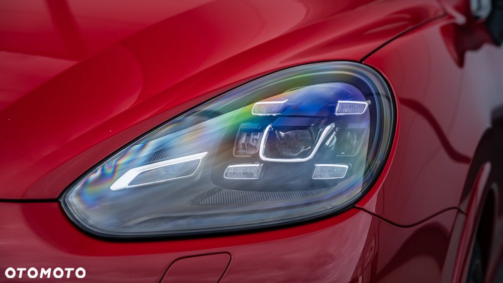 Porsche Cayenne GTS - 38