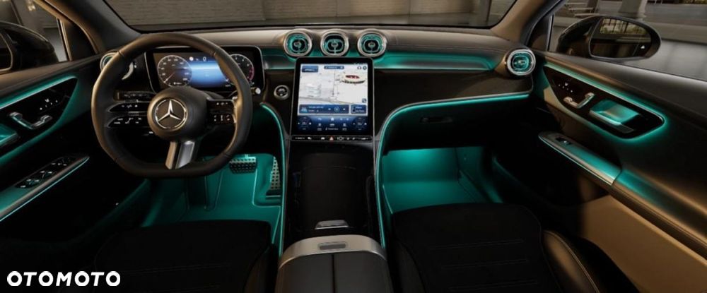 Mercedes-Benz GLC - 12