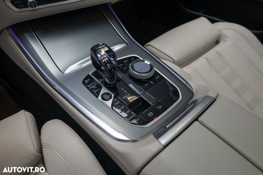 BMW X5 xDrive40i - 13
