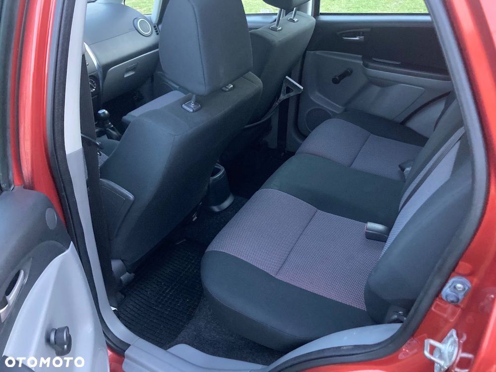 Suzuki SX4 1.6 VVT 4x4 Comfort - 10