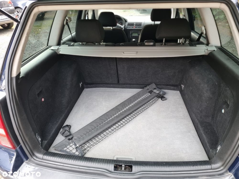 Volkswagen Golf - 11
