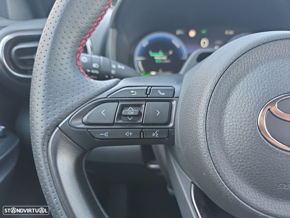 Toyota Yaris Cross 1.5 Hybrid GR Sport - 17