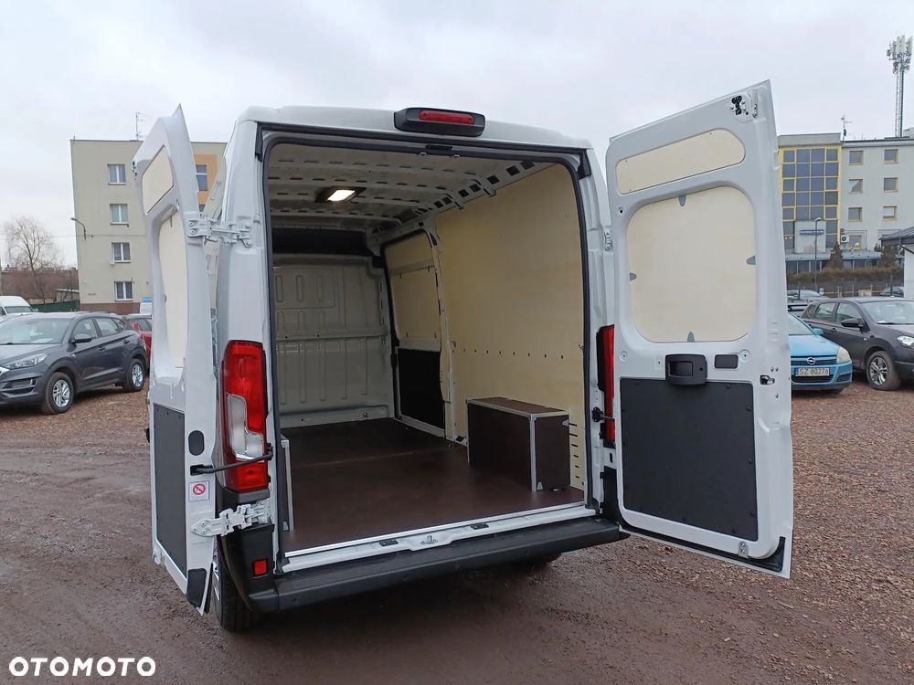 Toyota Proace Max - 10