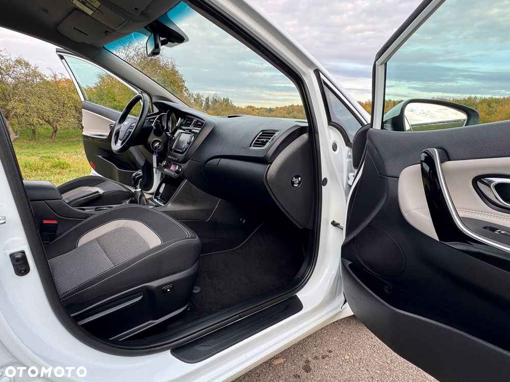 Kia Ceed 1.6 GDI Platinum Edition - 23