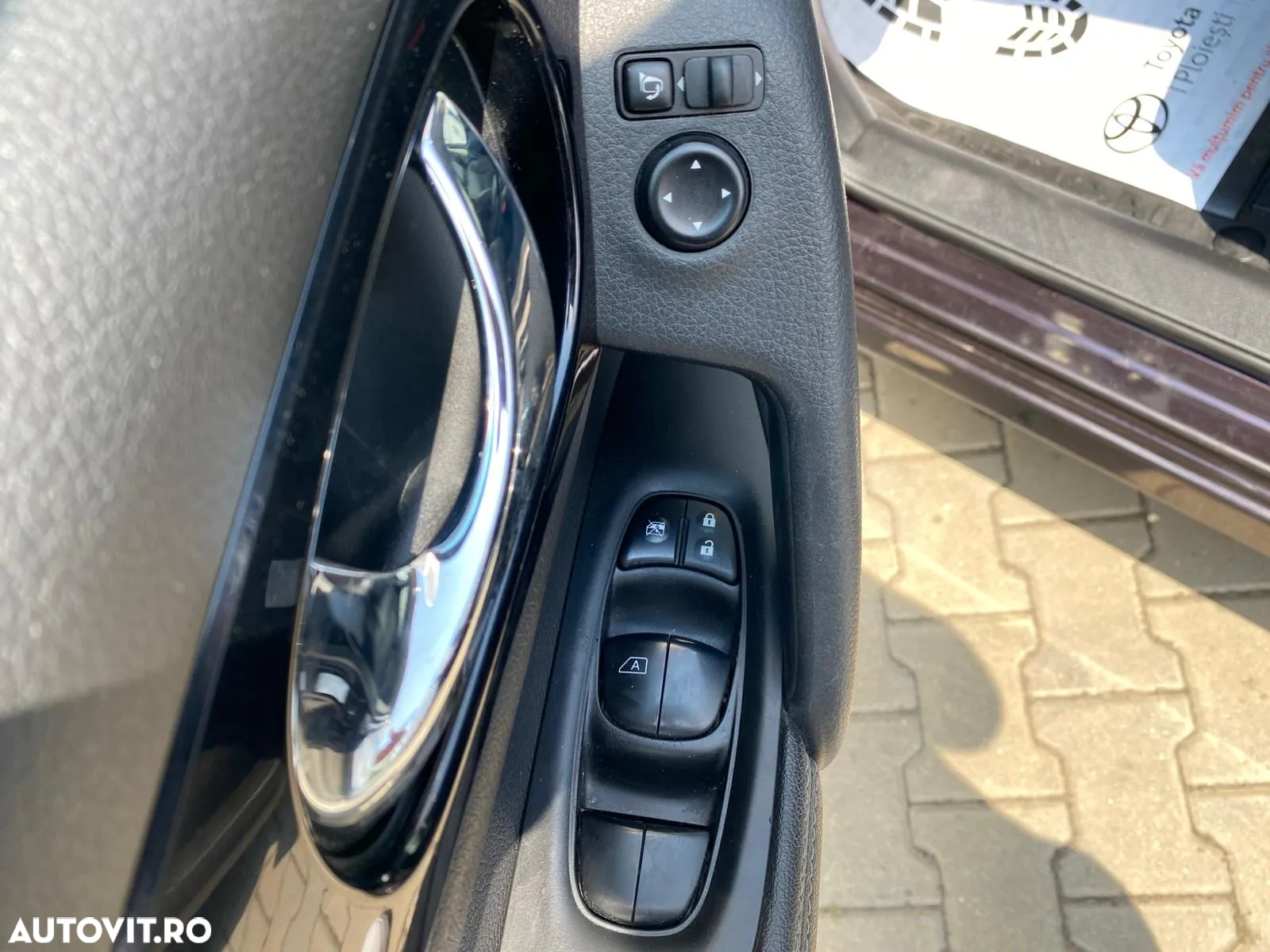 Nissan Qashqai 1.6 DCI Start/Stop 4X4-i Tekna - 9