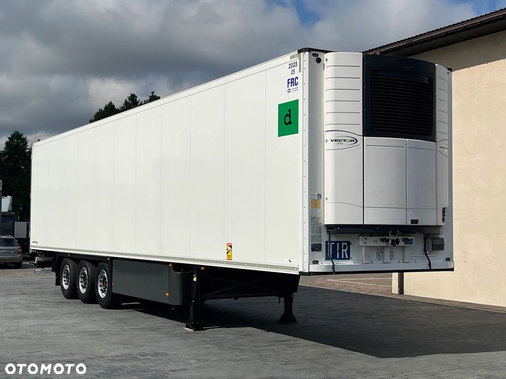 Schmitz Cargobull SCB / CHŁODNIA /  CARIER VECTOR 1550 / DRUKARKA / 4 RYGLE/  2016 / NOWE HAMULCE /  OS PODNOSZONA / ZADBANA - 2