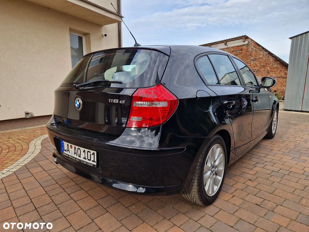 BMW Seria 1 116d DPF - 3
