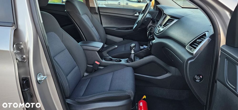 Hyundai Tucson blue 1.7 CRDi 2WD Advantage - 11