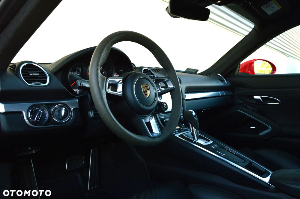 Porsche 718 Cayman - 14