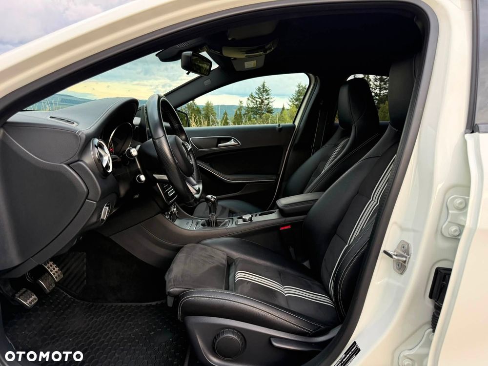 Mercedes-Benz Klasa A 180 (BlueEFFICIENCY) AMG Sport - 28