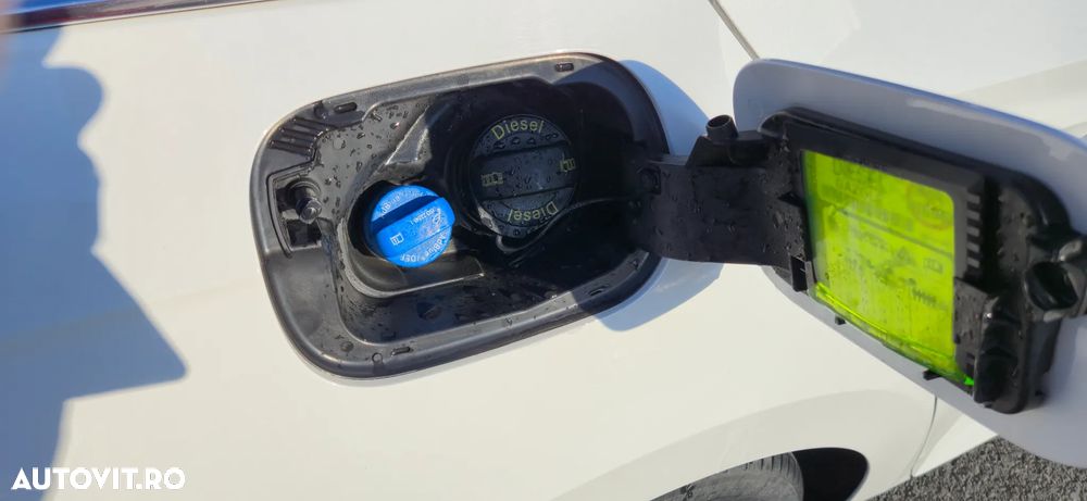 Skoda Superb 2.0 TDI DSG 4X4 Style - 34