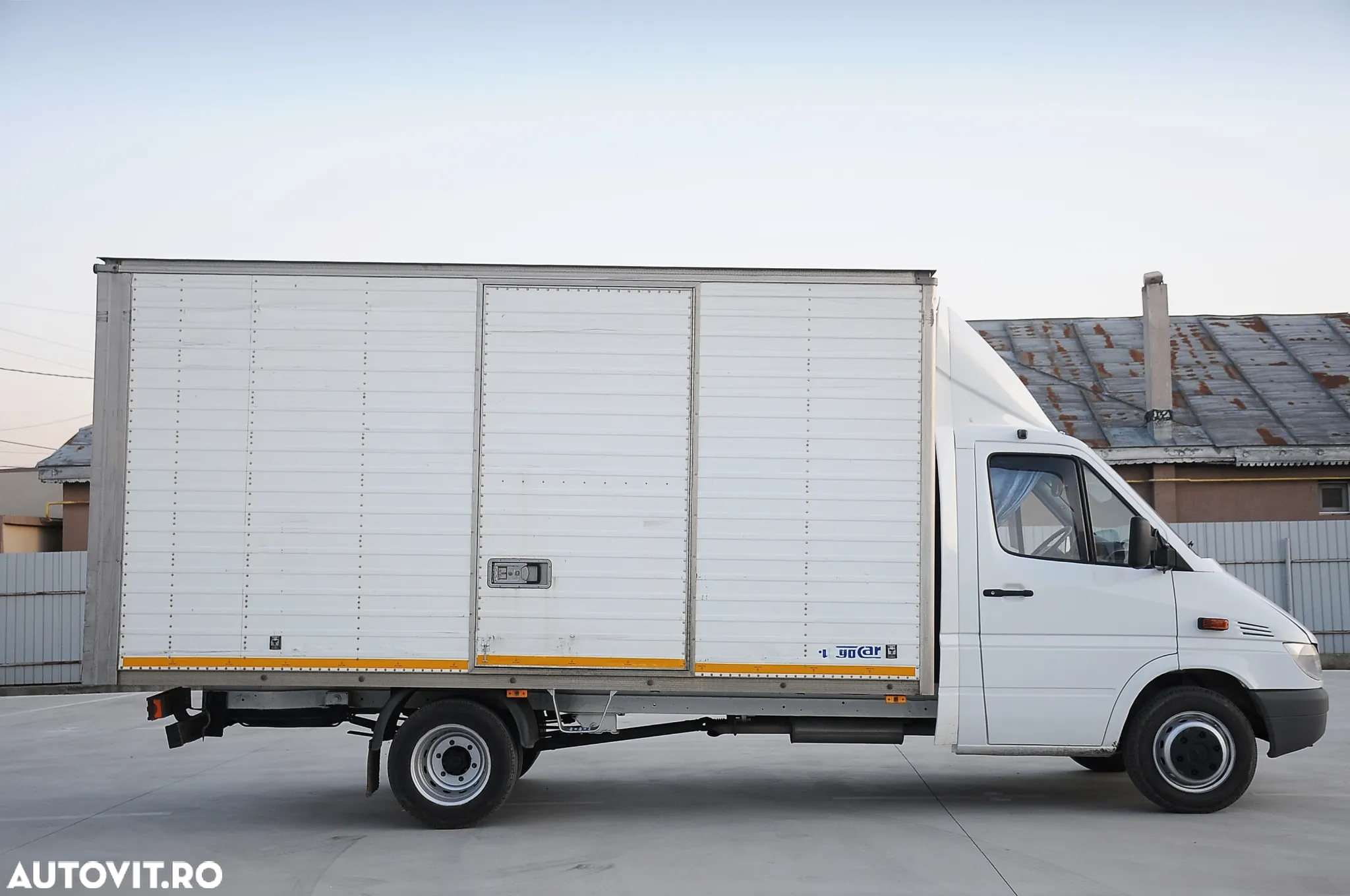 Mercedes-Benz Sprinter - 10