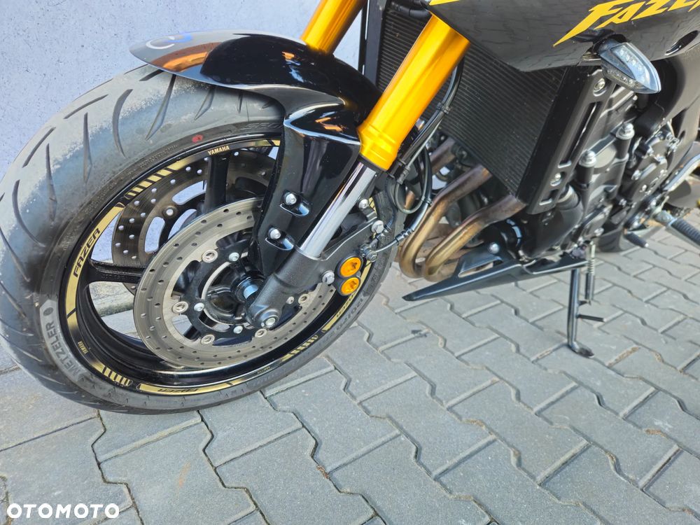 Yamaha FZ8 - 14