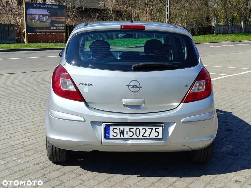 Opel Corsa 1.2 16V Cosmo - 16