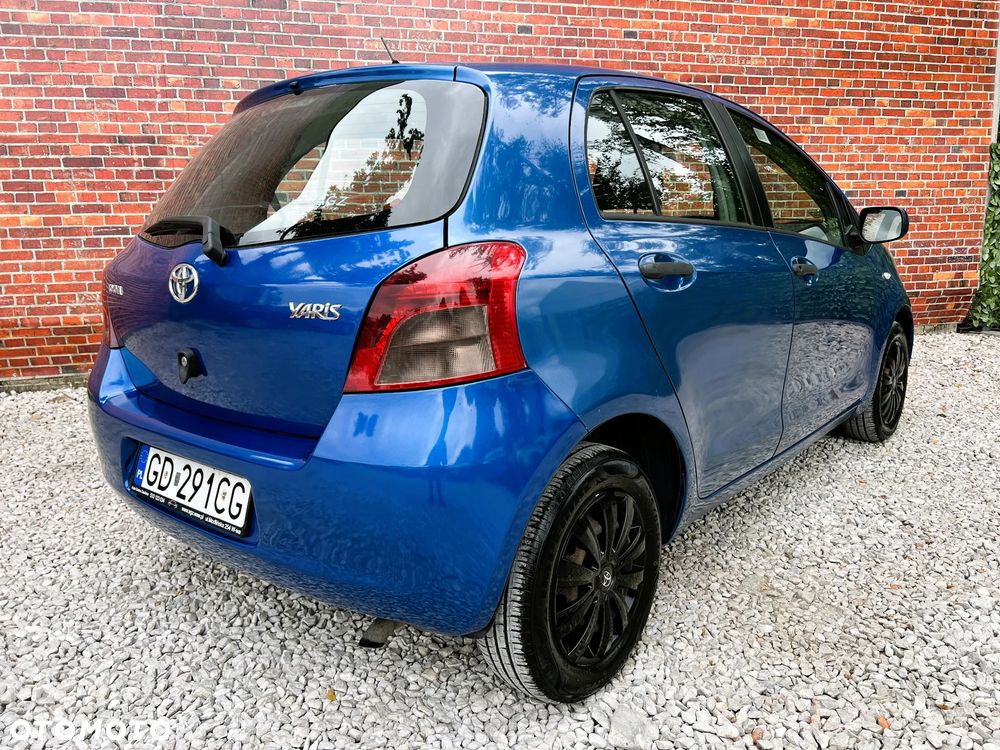 Toyota Yaris - 5
