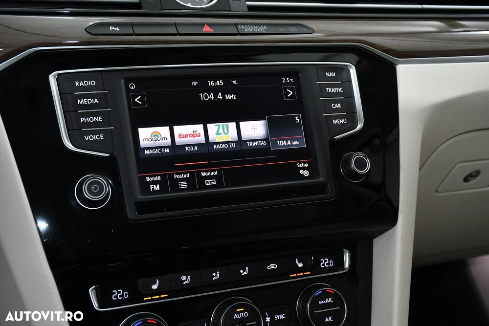 Volkswagen Passat 2.0 TDI SCR DSG Highline - 27