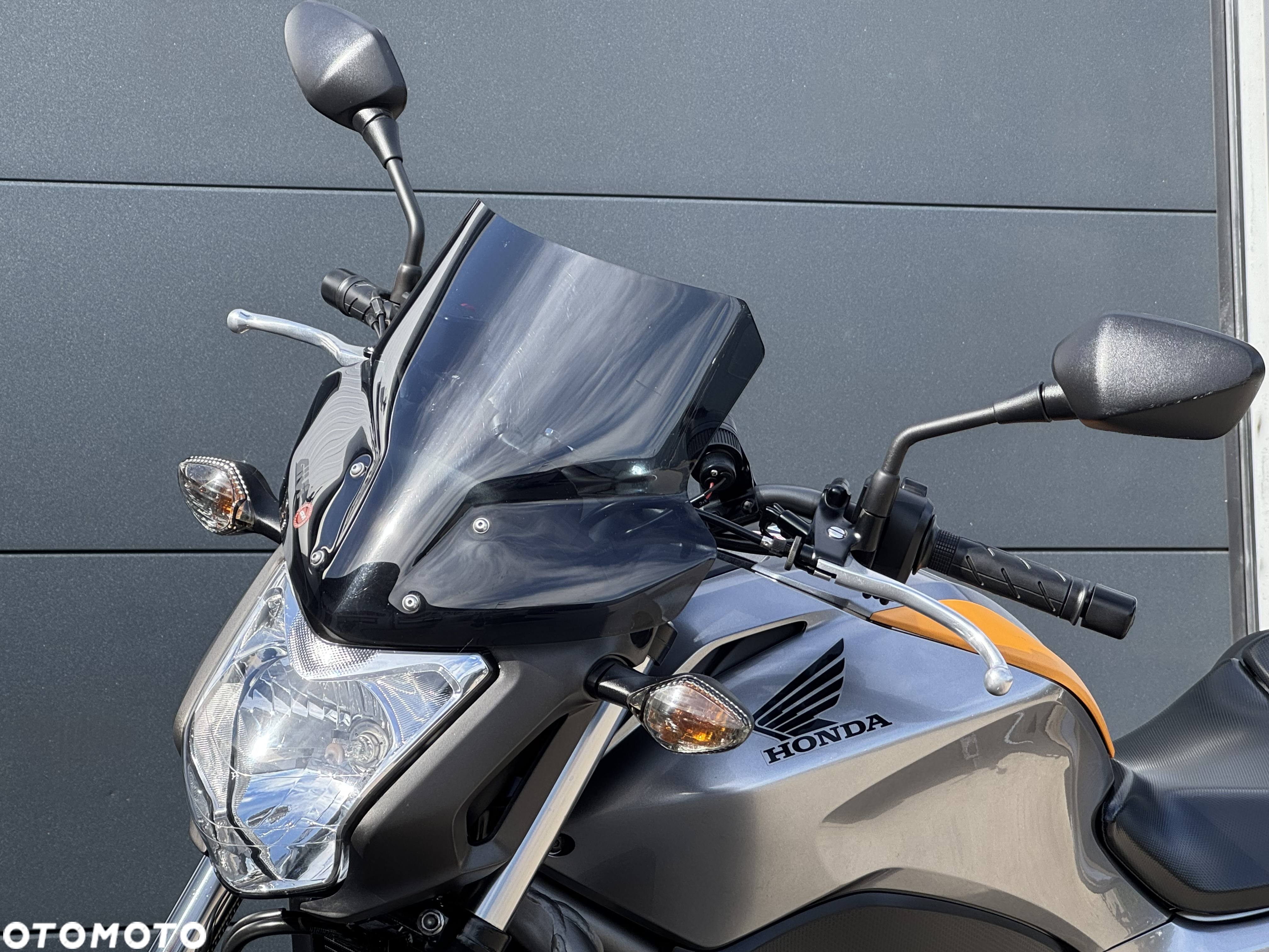 Honda NC - 25