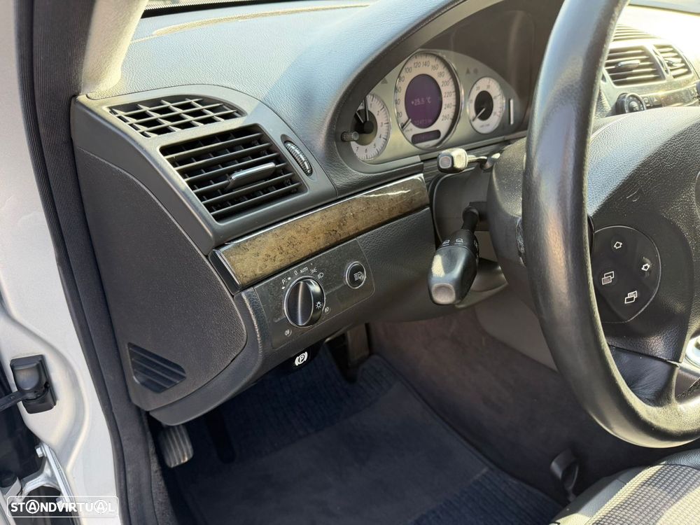 Mercedes-Benz E 220 CDI Avantgarde - 31