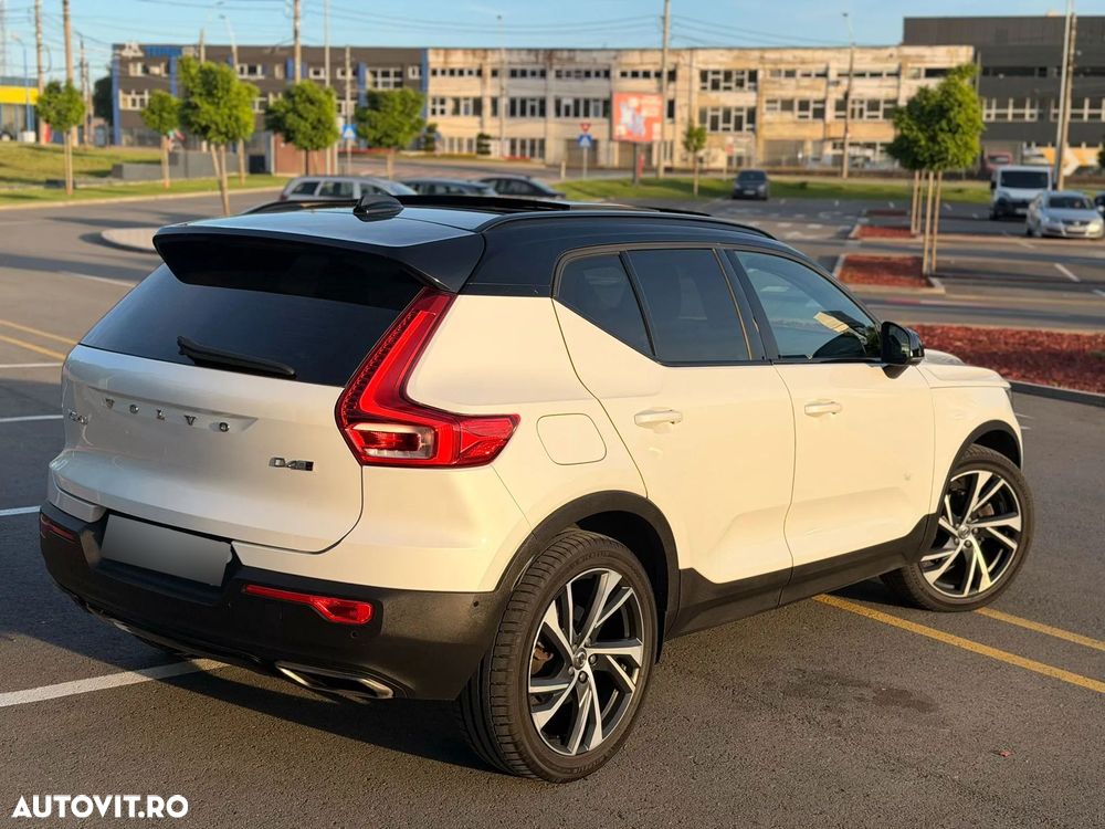 Volvo XC 40 D4 AWD Geartronic R-Design - 2