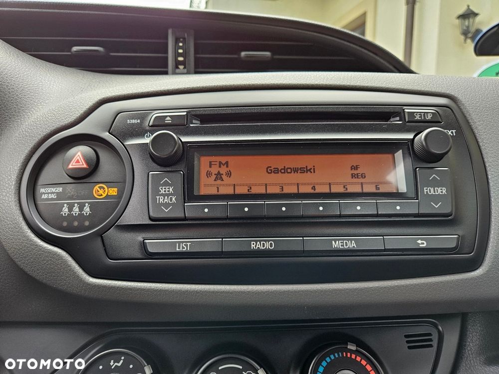 Toyota Yaris - 25