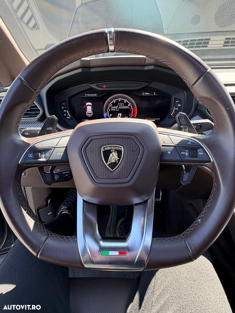 Lamborghini URUS Standard - 24