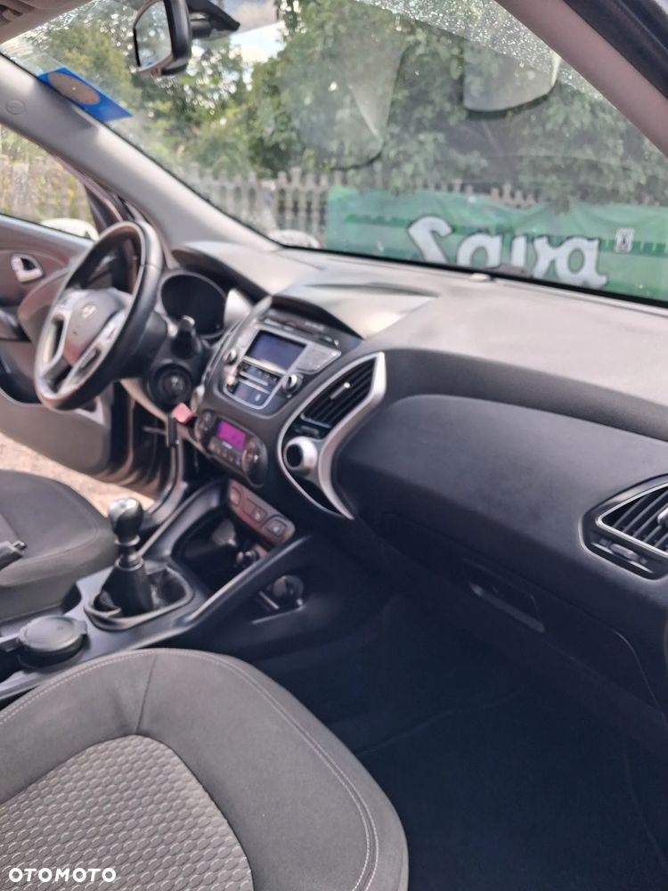 Hyundai ix35 - 11