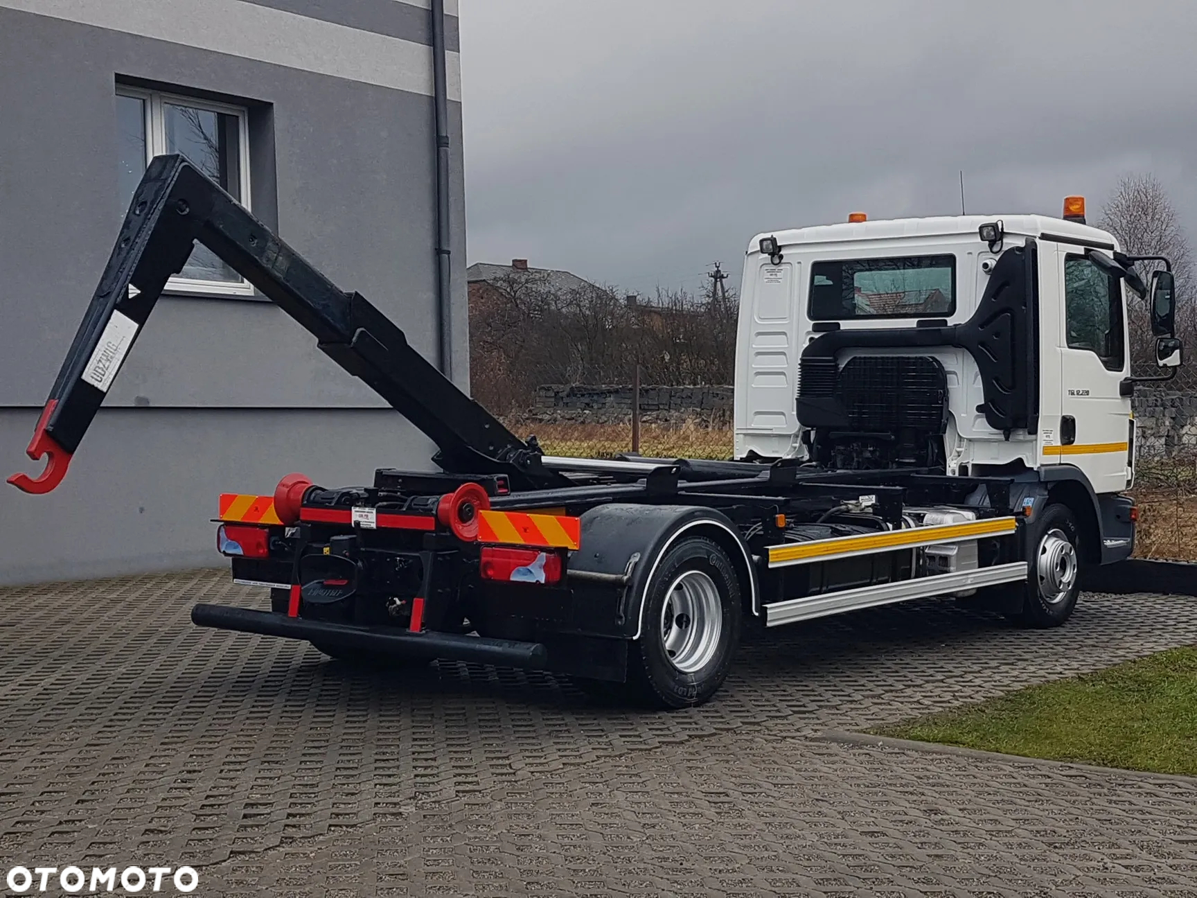 MAN TGL 12.220 HAKOWIEC 4x2 KLIMA DO KONTENERÓW MANUAL - 8