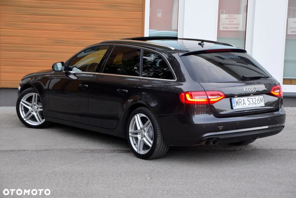 Audi A4 Avant - 11
