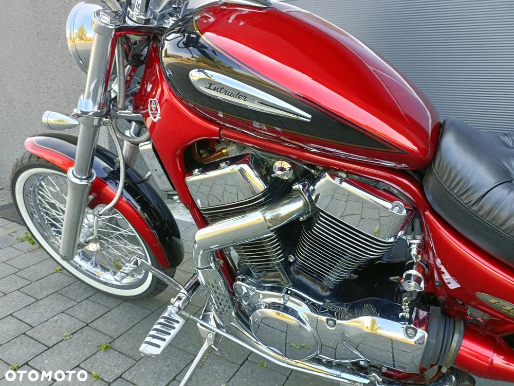 Suzuki Intruder - 20