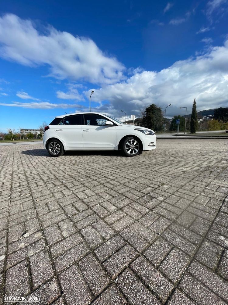 Hyundai i20 1.1 CRDi Blue Classic - 2