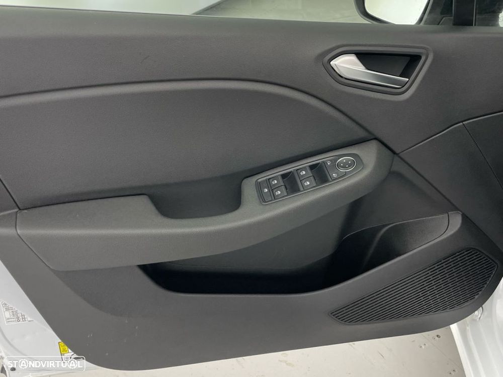 Renault Clio 1.0 TCe Evolution Bi-Fuel - 17