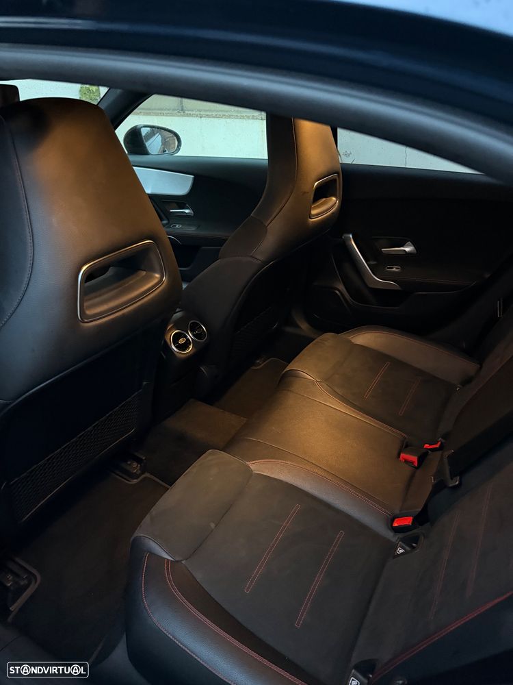 Mercedes-Benz A 250 e AMG Line - 15