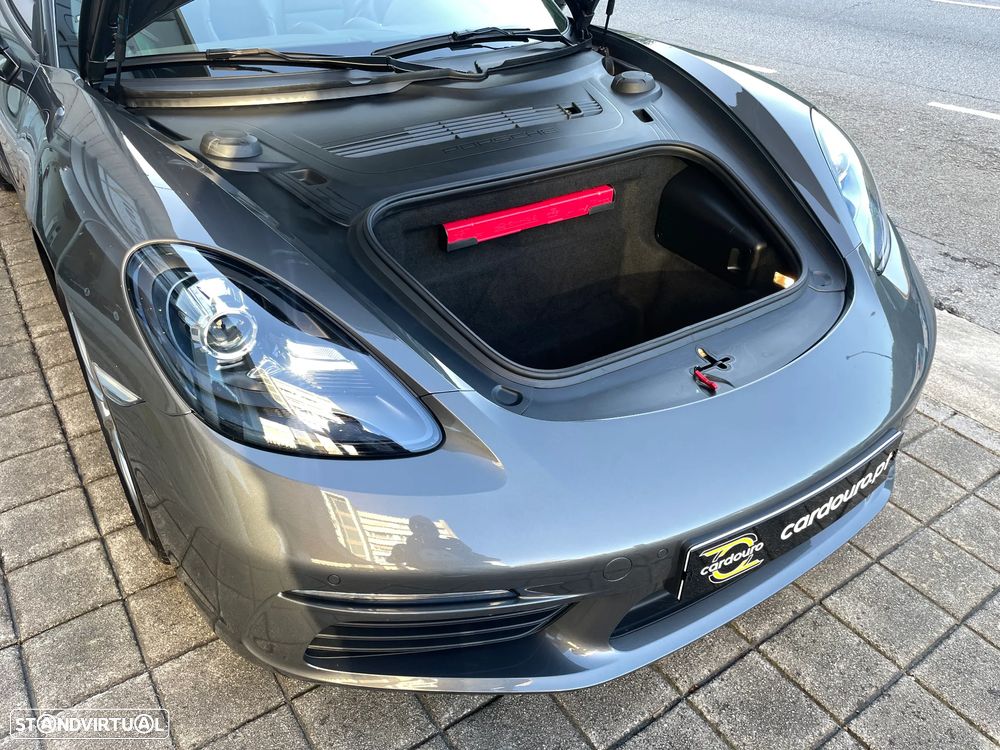 Porsche 718 Boxster 2.0 T PDK - 38