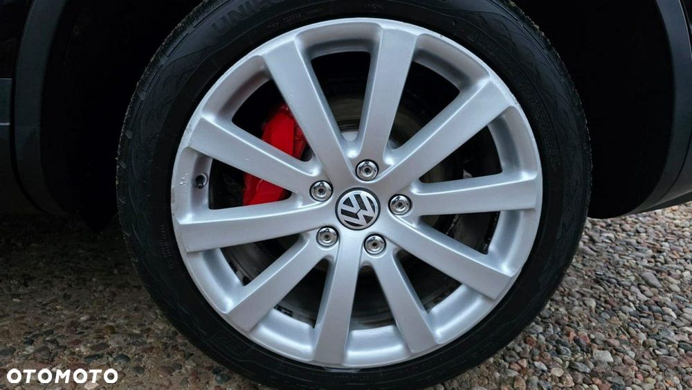 Volkswagen Touareg - 11