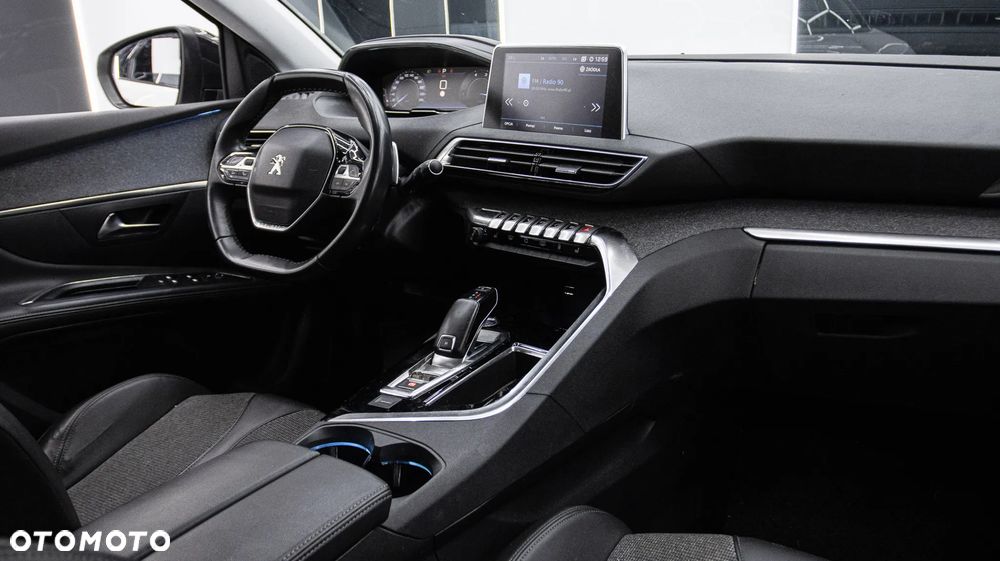 Peugeot 5008 1.5 BlueHDi Allure S&S EAT8 - 20